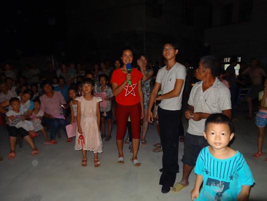黄石村村民积极参与法律法规知识问答.jpg